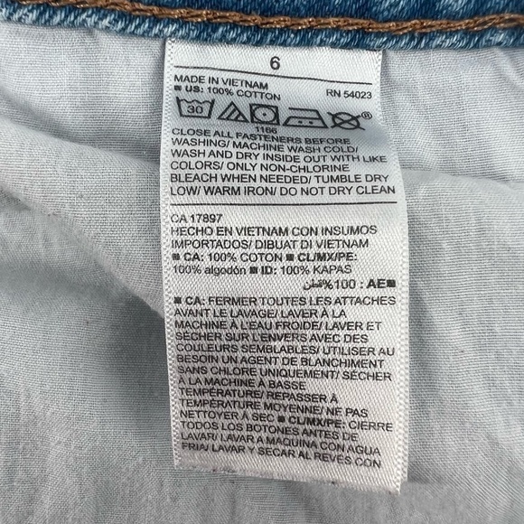 Old Navy Button Fly Rough Hem Jean Mini Skirt Size 6 Women’s - Picture 4 of 6